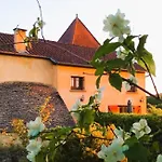 Vila Les Terrasses Du Carlat 